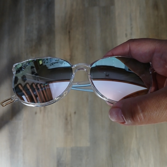 SOJOS Mirrored Sunglasses - Picture 9 of 9
